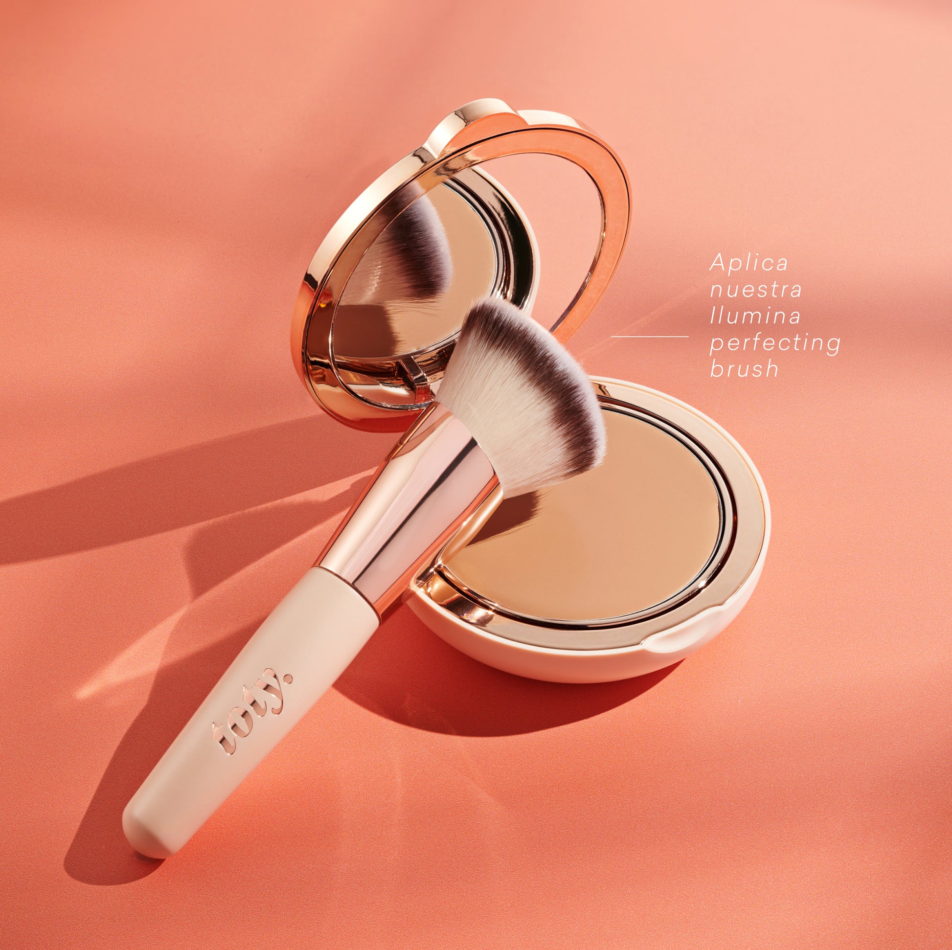 ILLUMINATE CC CREAMY COMPACT SPF50