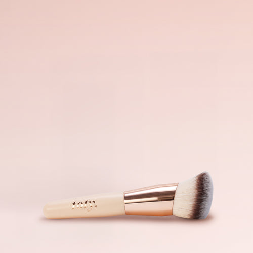 ILLUMINATE BEAUTY BRUSH